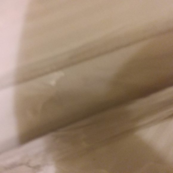 Quality Fieldcrest/Cannon bedding, king sz. brand new - Picture 5 of 5